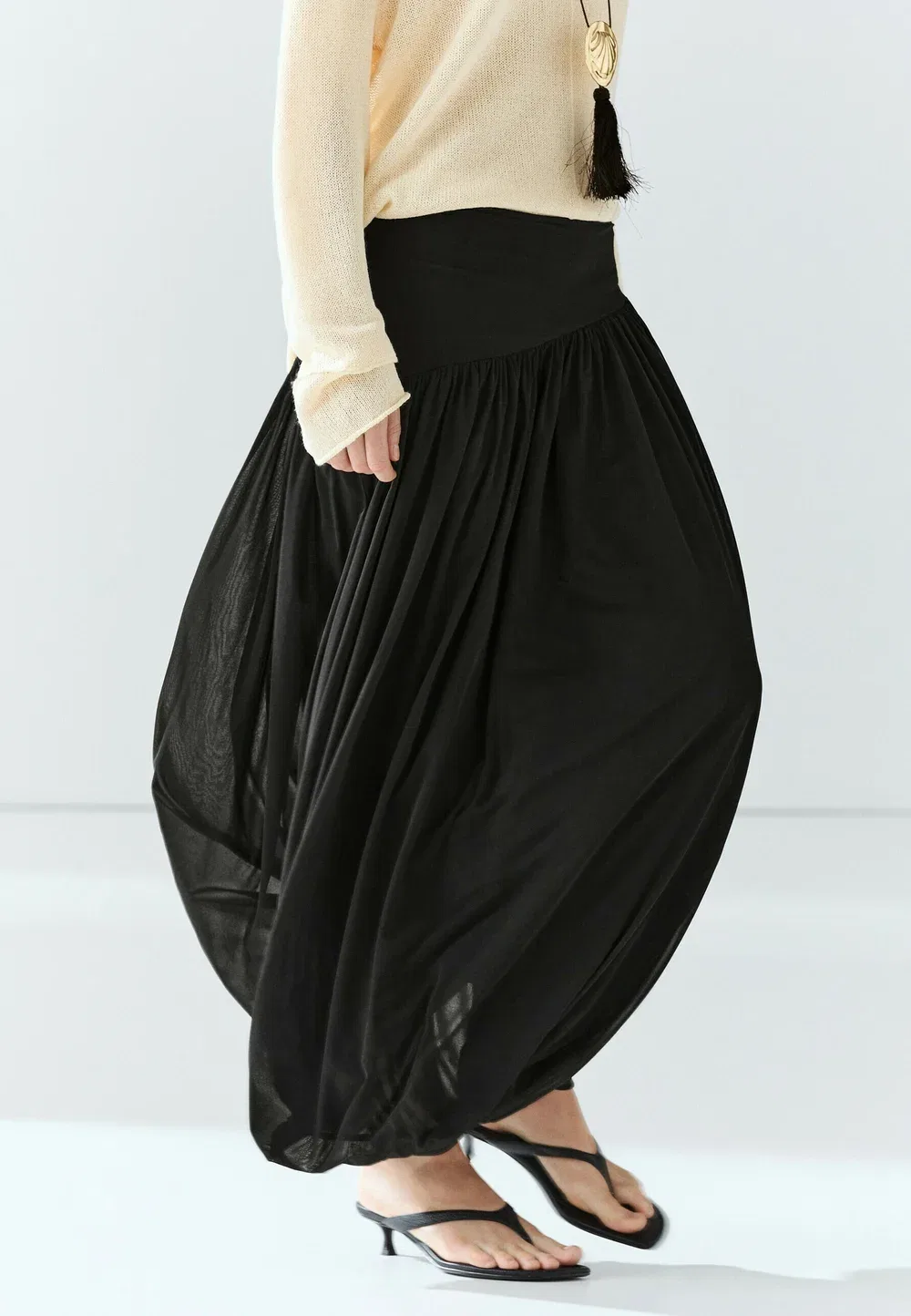 Струящаяся юбка с эффектом воздушного шара - юбка-шар Massimo Dutti, Black — фото 3