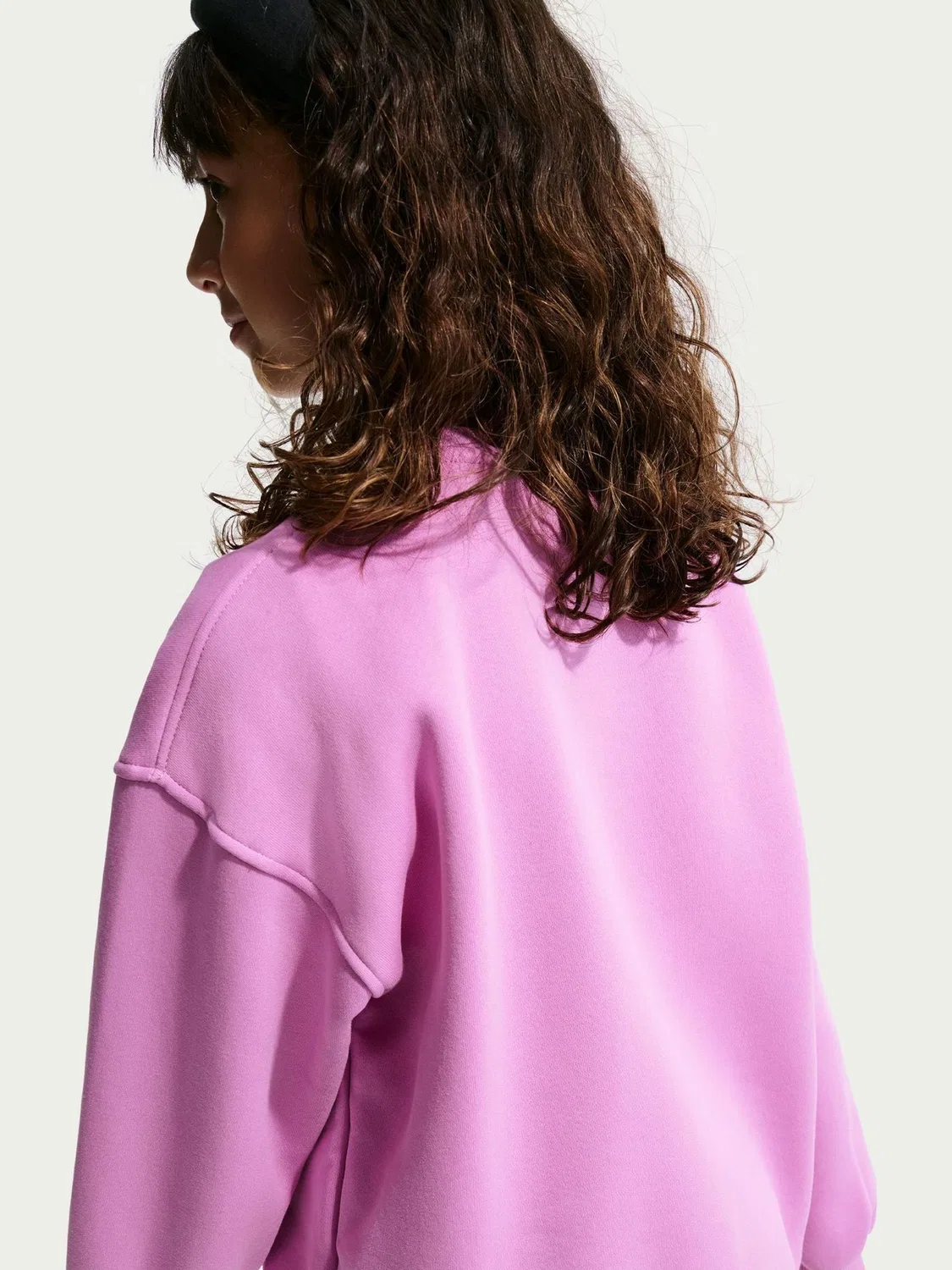 Свитшот оверсайз Nike Club Fleece, Magenta Pink — фото 4