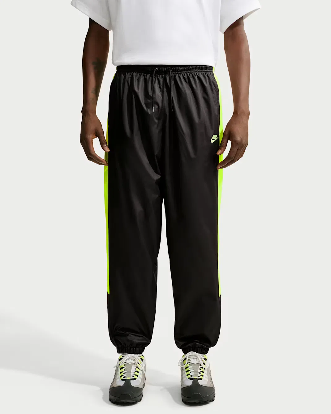 Мужские брюки на подкладке Nike Windrunner, Black/Volt/Volt — фото 2