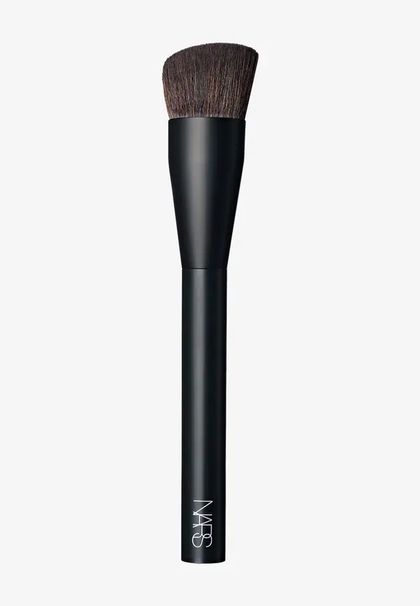 Кисть для макияжа с угловой формой Brushes #17 Nars
