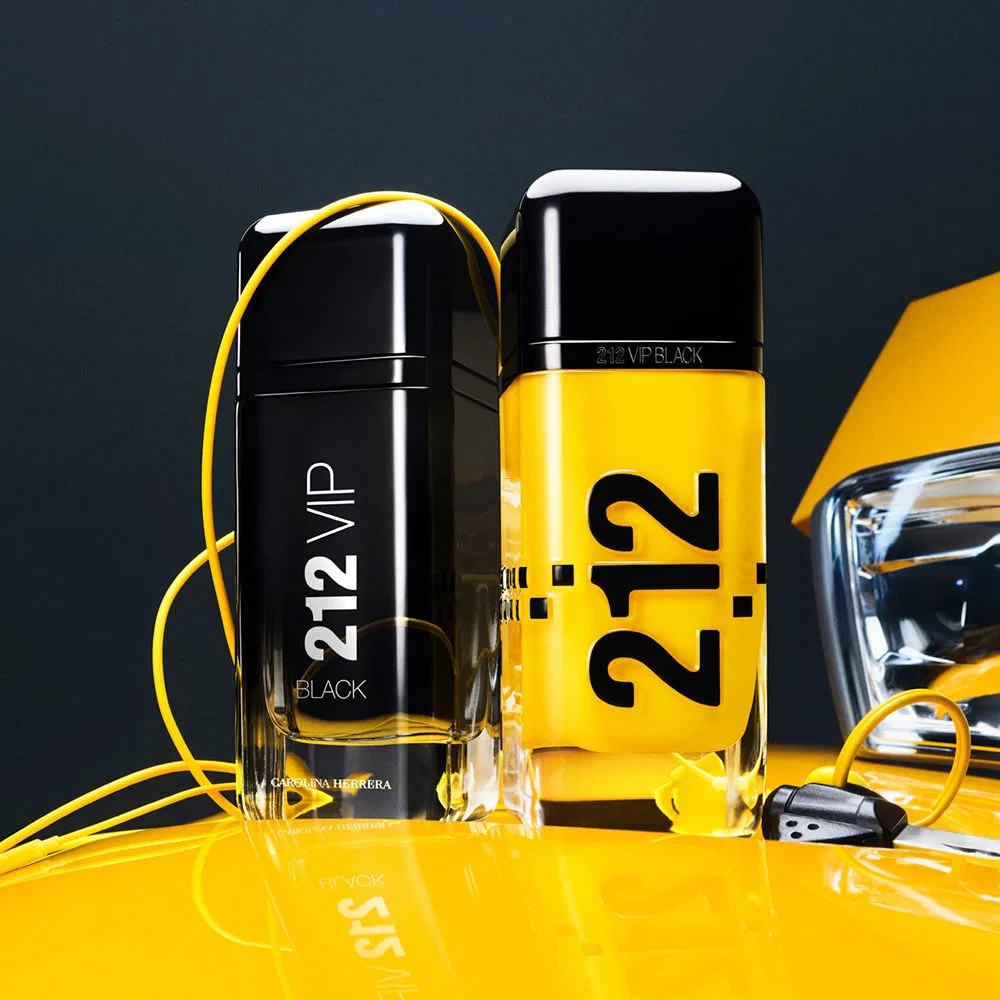 Парфюмерная вода Carolina Herrera 212 VIP Black Cab, 100 мл — фото 4