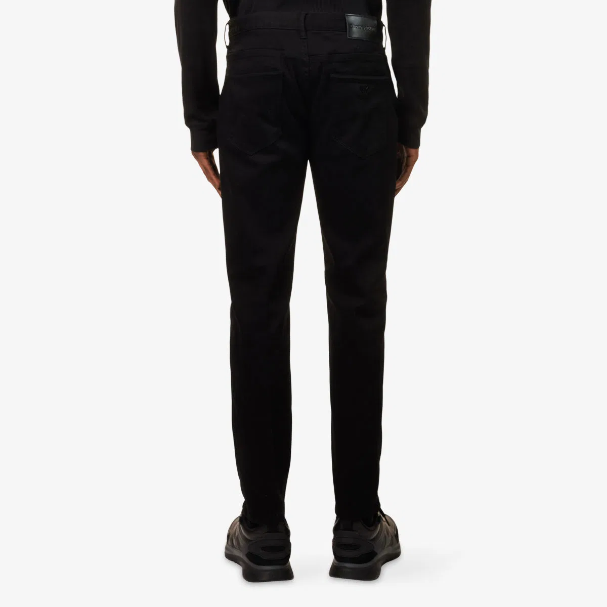 Джинсы J06 с зауженным кроем, низкой посадкой и эластичным денимом Emporio Armani, черный — фото 4