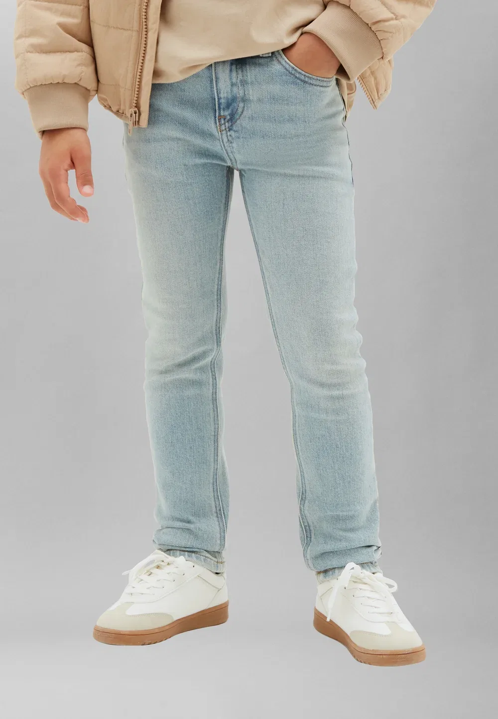 Стройный Эндрю - джинсы зауженного кроя Calvin Klein Jeans, Andrew Wash