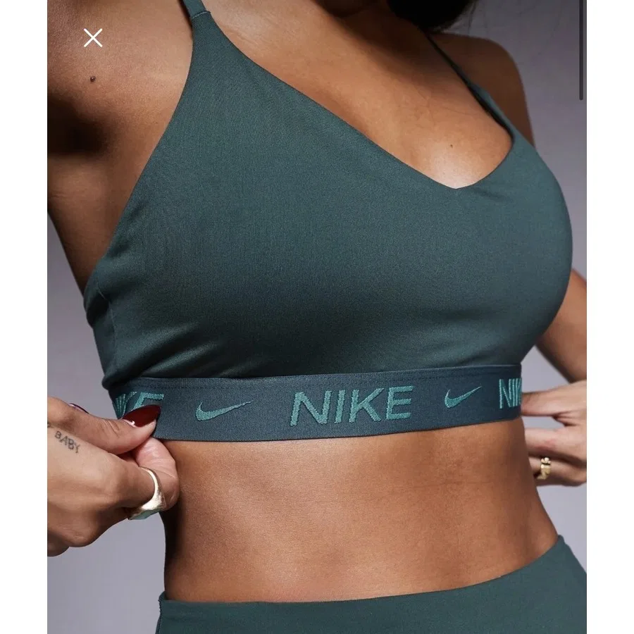 Спортивный бюстгальтер с легкой поддержкой, модель Indy Light-Support Padded Adjustable Training Sports, Nike, Зеленый — фото 2