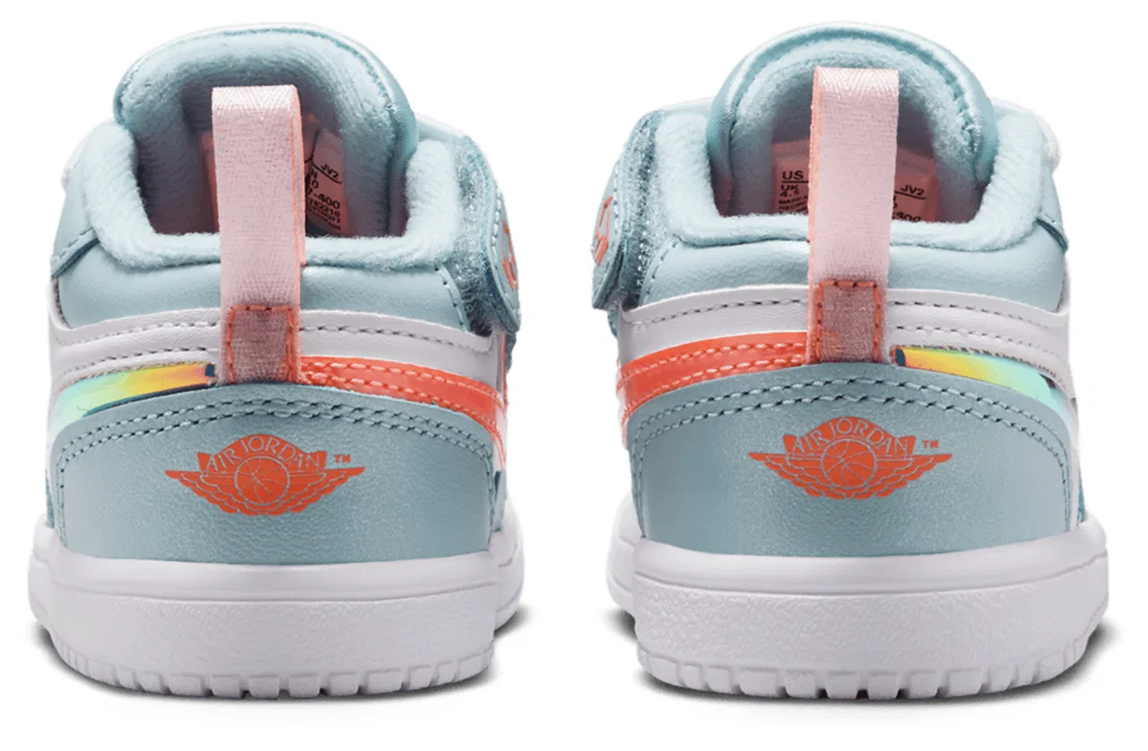 Кроссовки для девочек Jordan 1 Low Alt SE Fem, цвет Ocean Bliss/Atomic Pink — фото 3