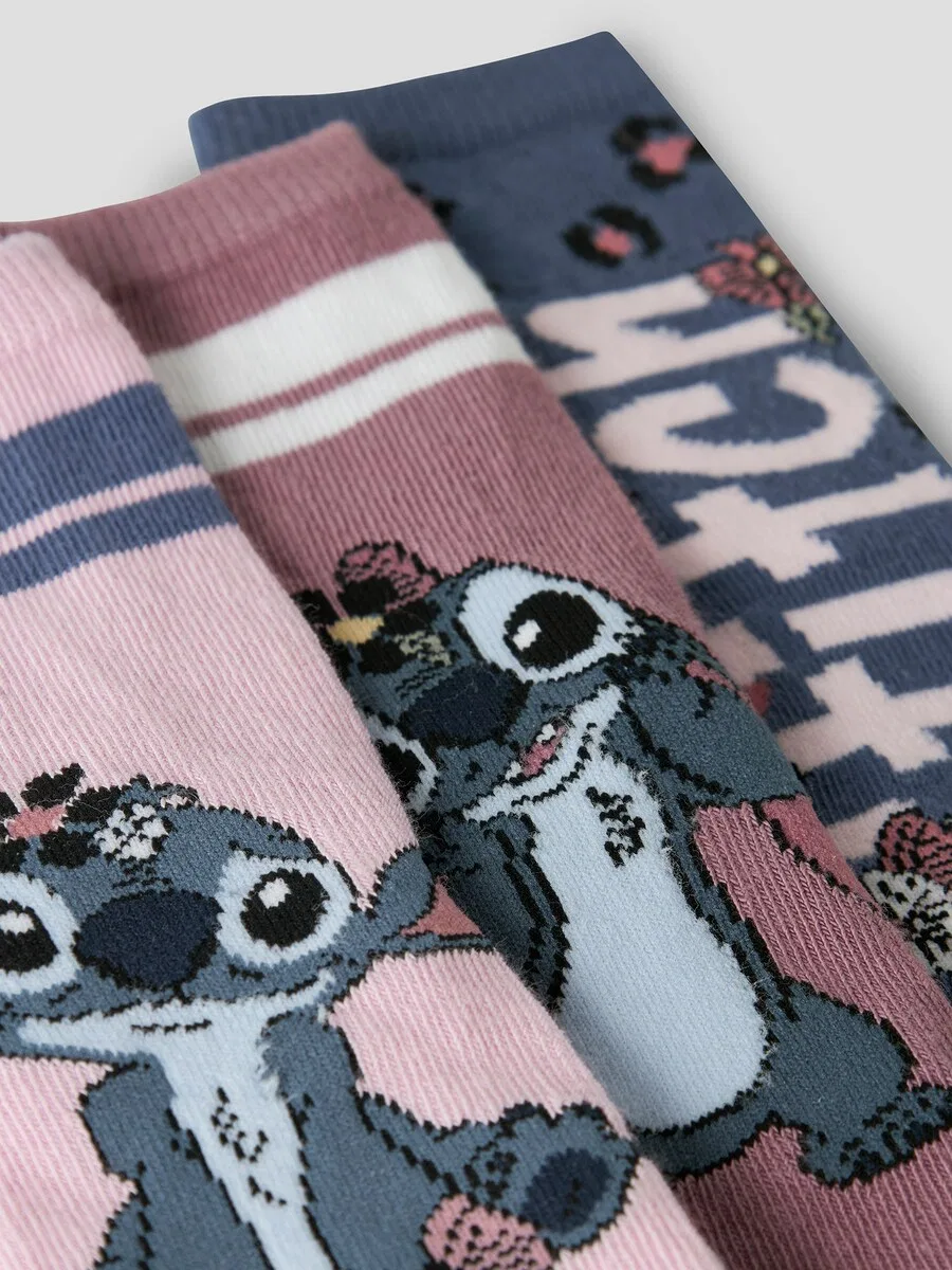 Носки NAME IT 'NMFJINEA STITCH' в темно-синем, сиреневом и розовом цветах — фото 3