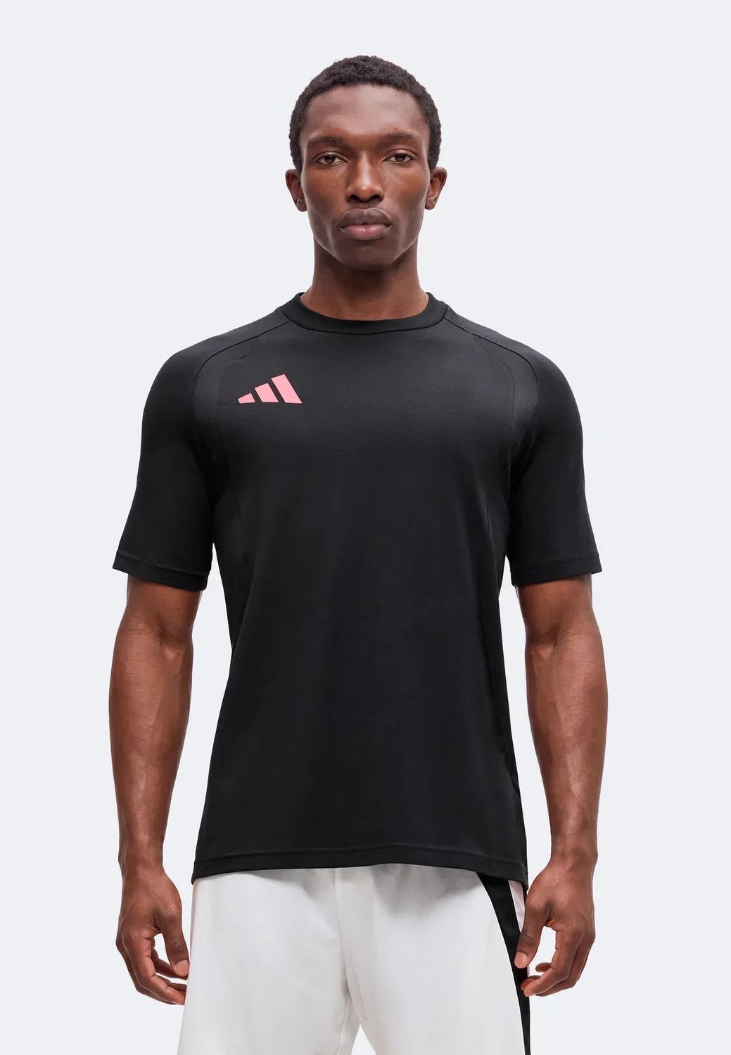 Футболка Tiro travel - спортивная футболка Adidas Performance, Black/Power Pink