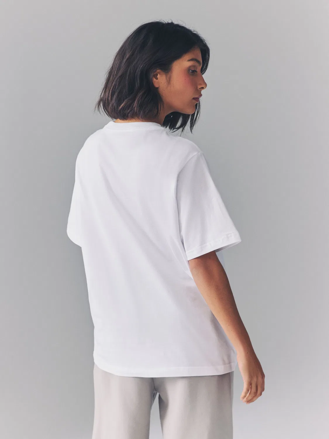 Футболка Nike Sportswear Essential, белый — фото 2