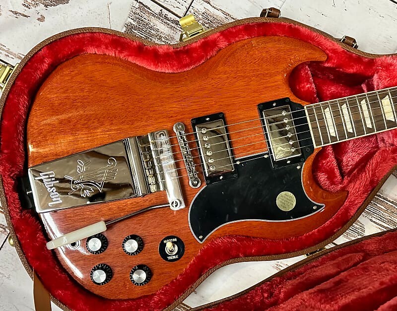 

Gibson SG Standard '61 Maestro Vibrola 2022 - Vintage Cherry New Unplayed Auth Dlr 7lbs 3oz #200 SG Standard '61 with Maestro Vibrola