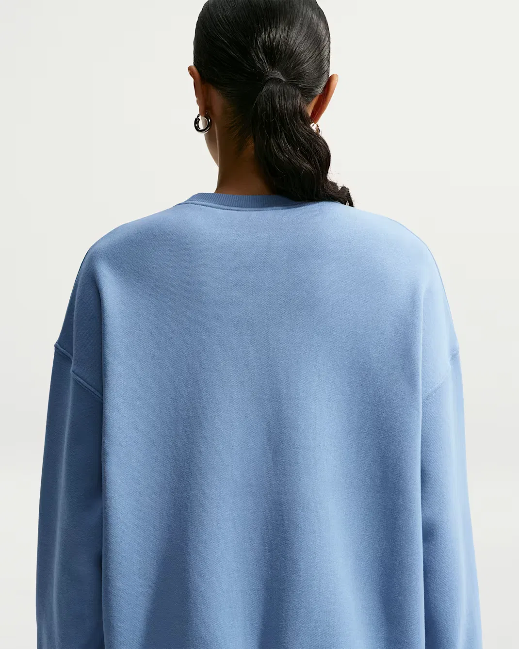 Женская толстовка оверсайз с круглым вырезом Nike Studio Fleece Medium Weight, Work Blue/Sail — фото 2