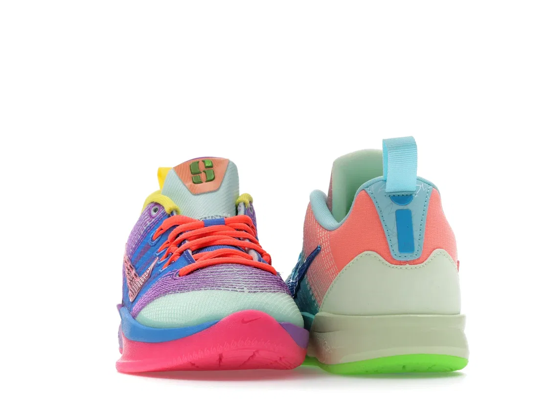 Детские кроссовки баскетбольные Nike Sabrina 3, Igloo/Hot Lava/Blue Crystal/Light Atomic Pink/Dynamic Turquoise/Hyper Pink — фото 2