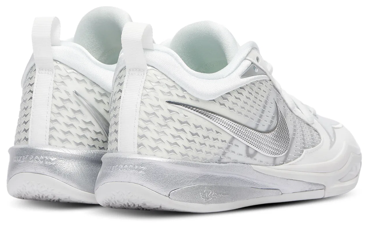Детские баскетбольные кроссовки для девочек с пеноматериалом ReactX Nike Sabrina 4 ASW Nike, Black Summit White Mtlc Silver — фото 3