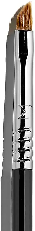 Кисть для подводки Sigma Beauty E06 Winged Liner Brush, черная — фото 2