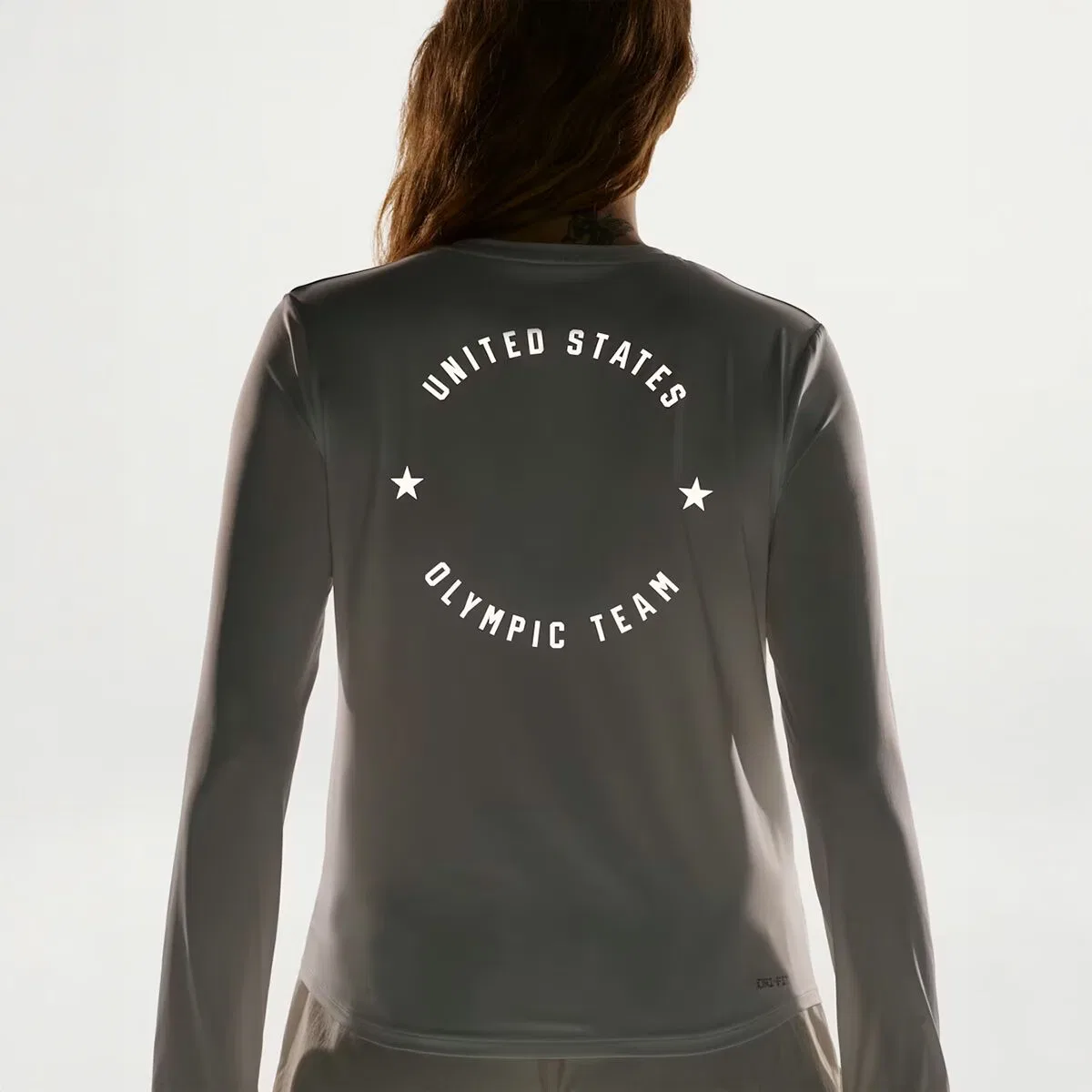 Женская футболка с длинным рукавом Team USA One Dri-FIT Long-Sleeve Top Nike, Summit White/Reflective Silv — фото 3