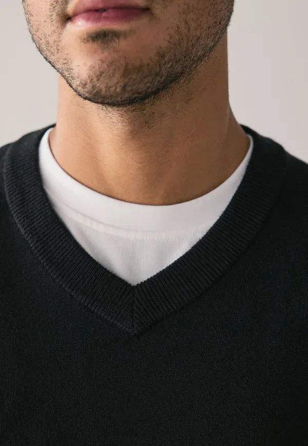 Джемпер, вязаный, Regular fit - v-neck 3 pack, Next, черный — фото 4