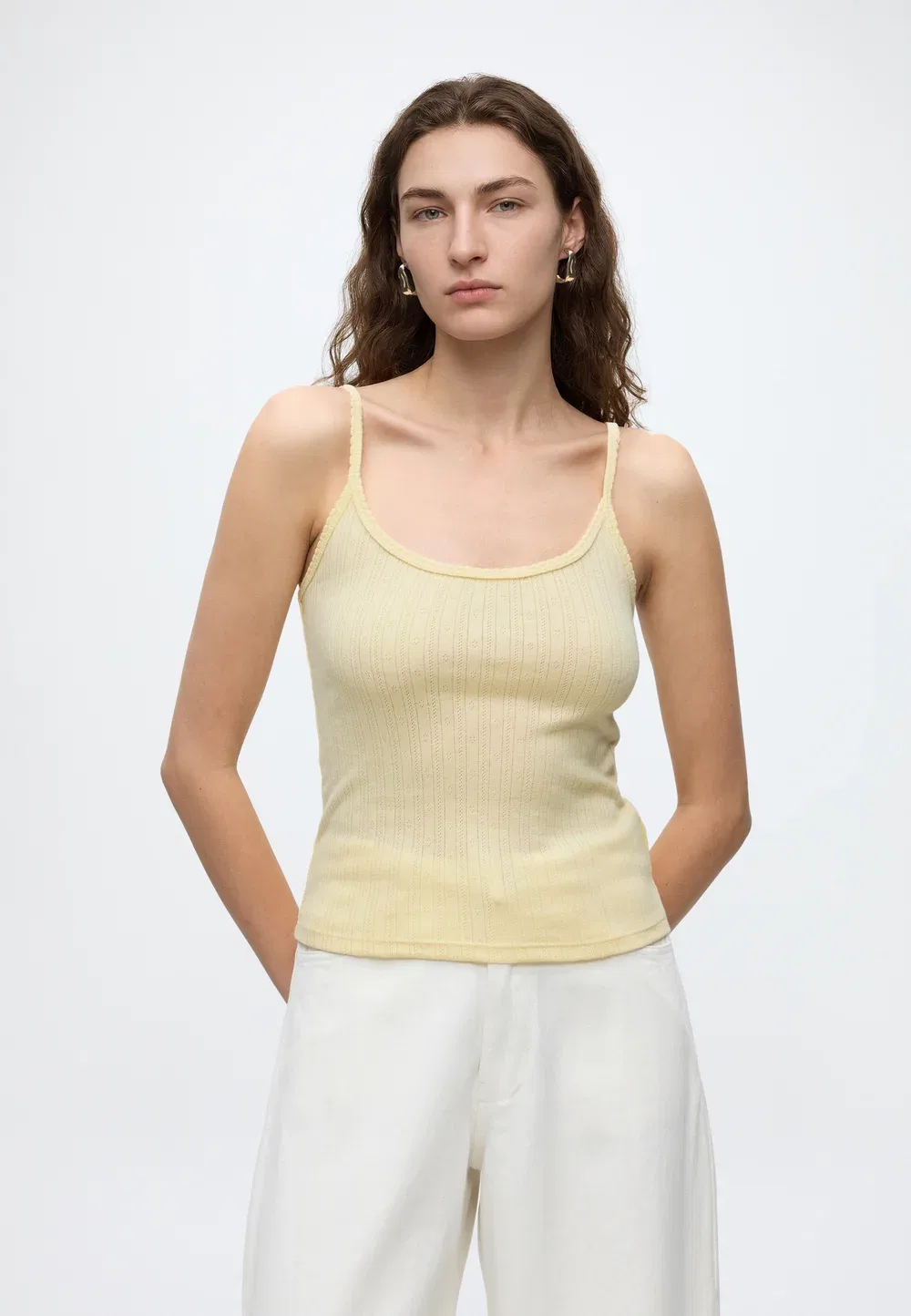 Топ-Майка с ажурным вырезом Gap, Yellow
