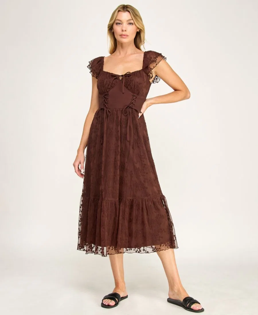 Платье-миди с длинным рукавом и кружевной отделкой, модель Sweetheart-Neck Flutter-Sleeve Lace Midi ROW A, Chicoffee — фото 2