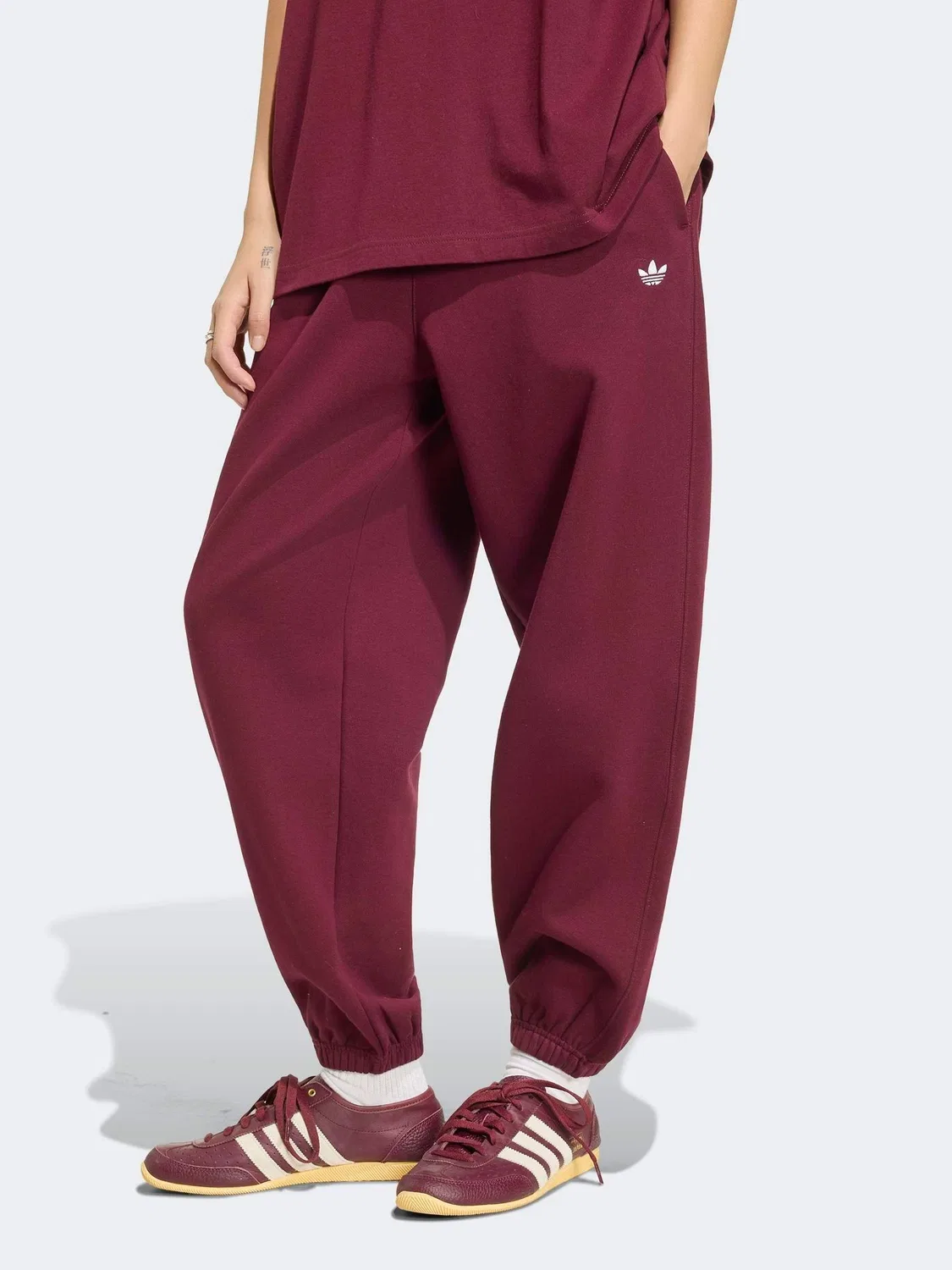 Джоггеры свободного кроя Essentials Loose Fleece, adidas Originals, красный — фото 2