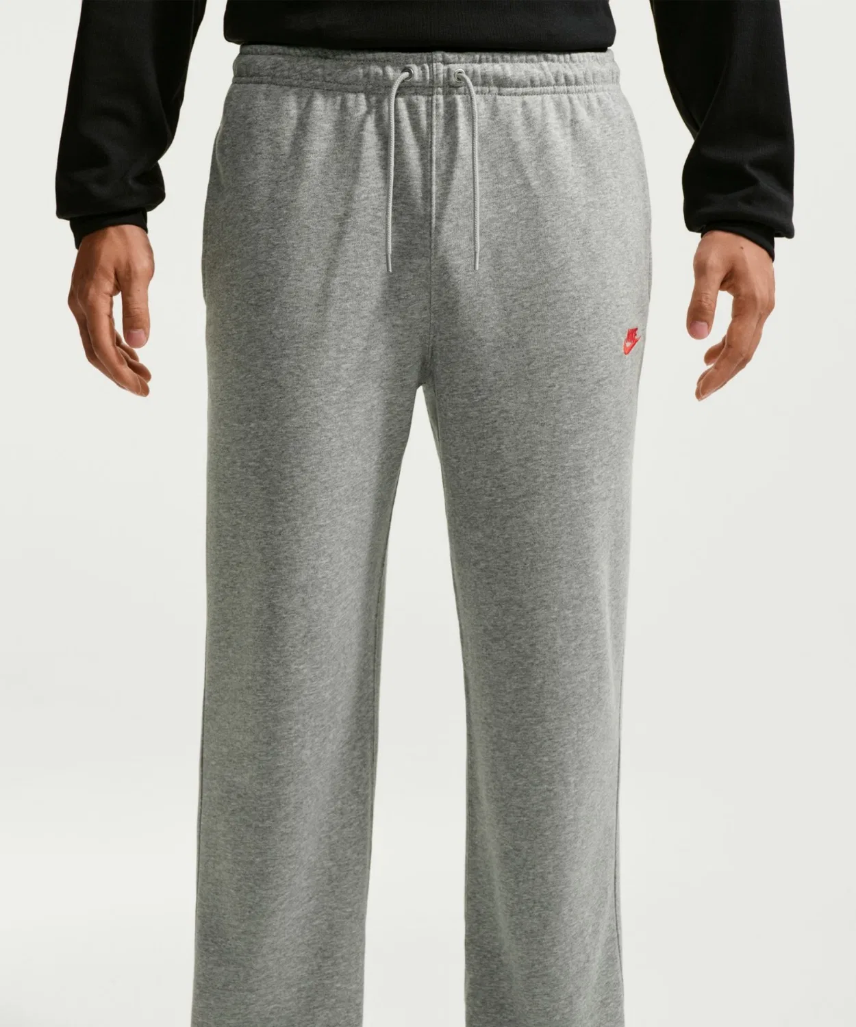 Мужские спортивные брюки из футера с открытым низом, модель Nike Club NIKE, Dark Grey Heather — фото 2
