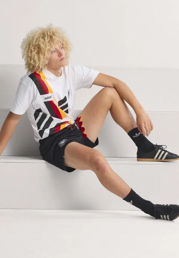 Футболка сборной Германии 1994 года - форма национальной команды Adidas Originals, белый