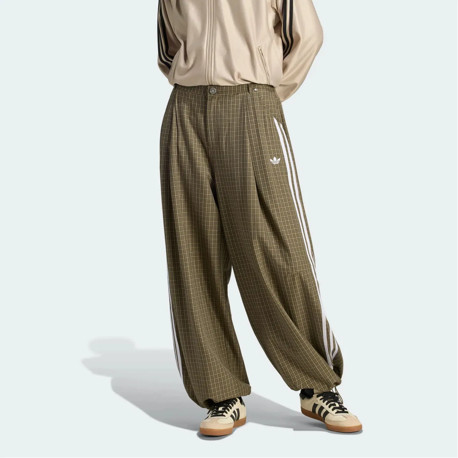 Женские спортивные штаны свободного кроя Adidas Originals, Strata Olive Green/Miracle Brown/Aurora Brown — фото 3