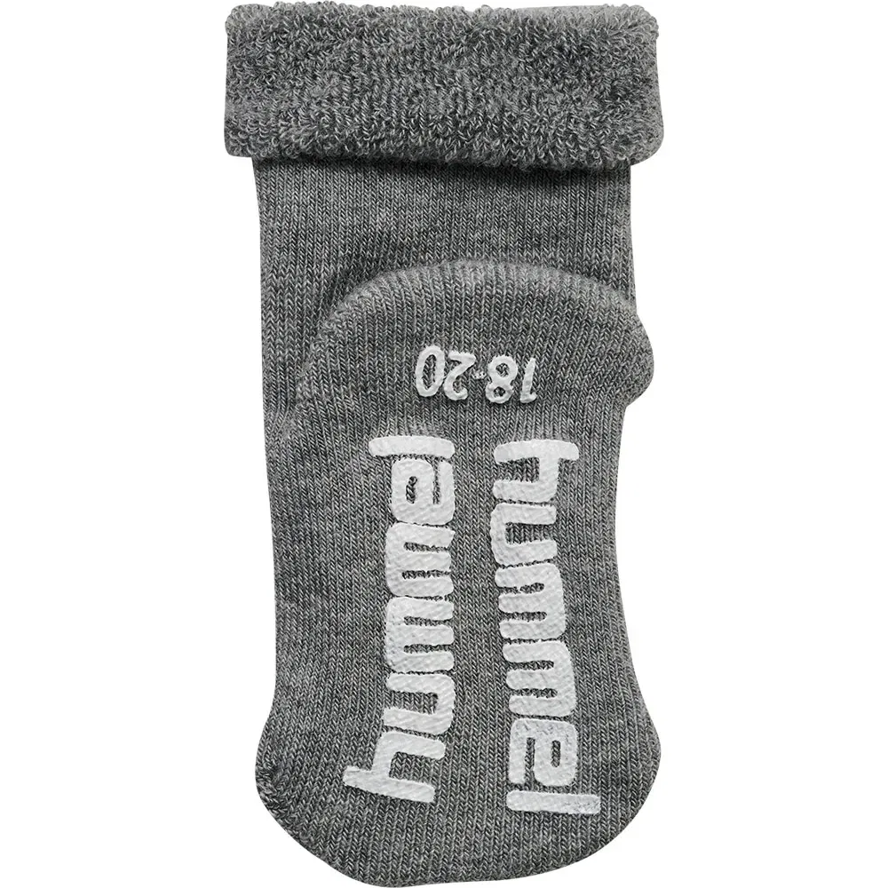 Детские носки с нескользящей подошвой Hummel Mini Non Slip Socks 3-Pack, Grey — фото 3