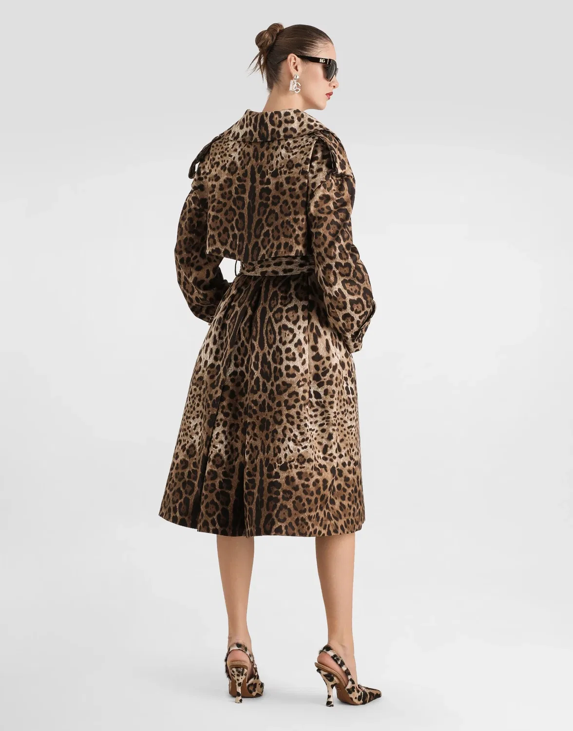 DOLCE & GABBANA Двубортное пальто из хлопкового габардина с леопардовым принтом — фото 3