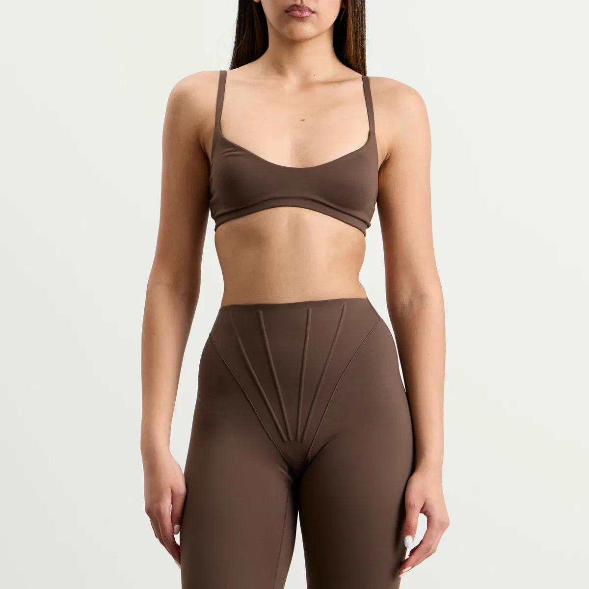 Бюстгальтер с легкой поддержкой X Skims Matte Micro Scoop Bra Nike, Dark Sepia — фото 2