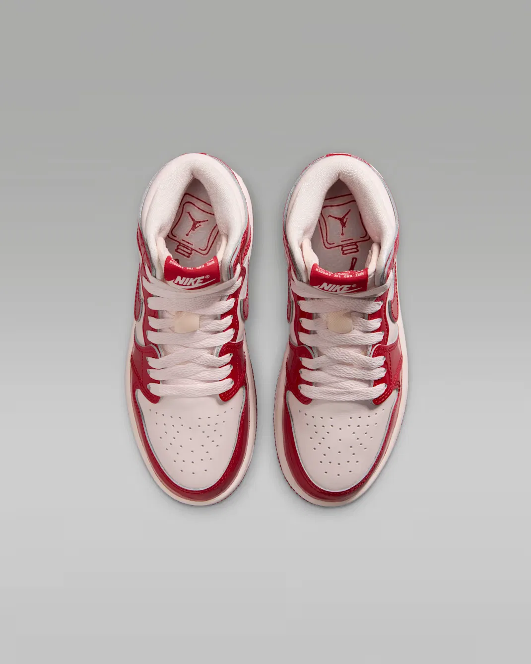 Детские кроссовки Jordan 1 Retro High OG "Nails and Grails", University Red/Light Soft Pink/Metallic Silver — фото 4