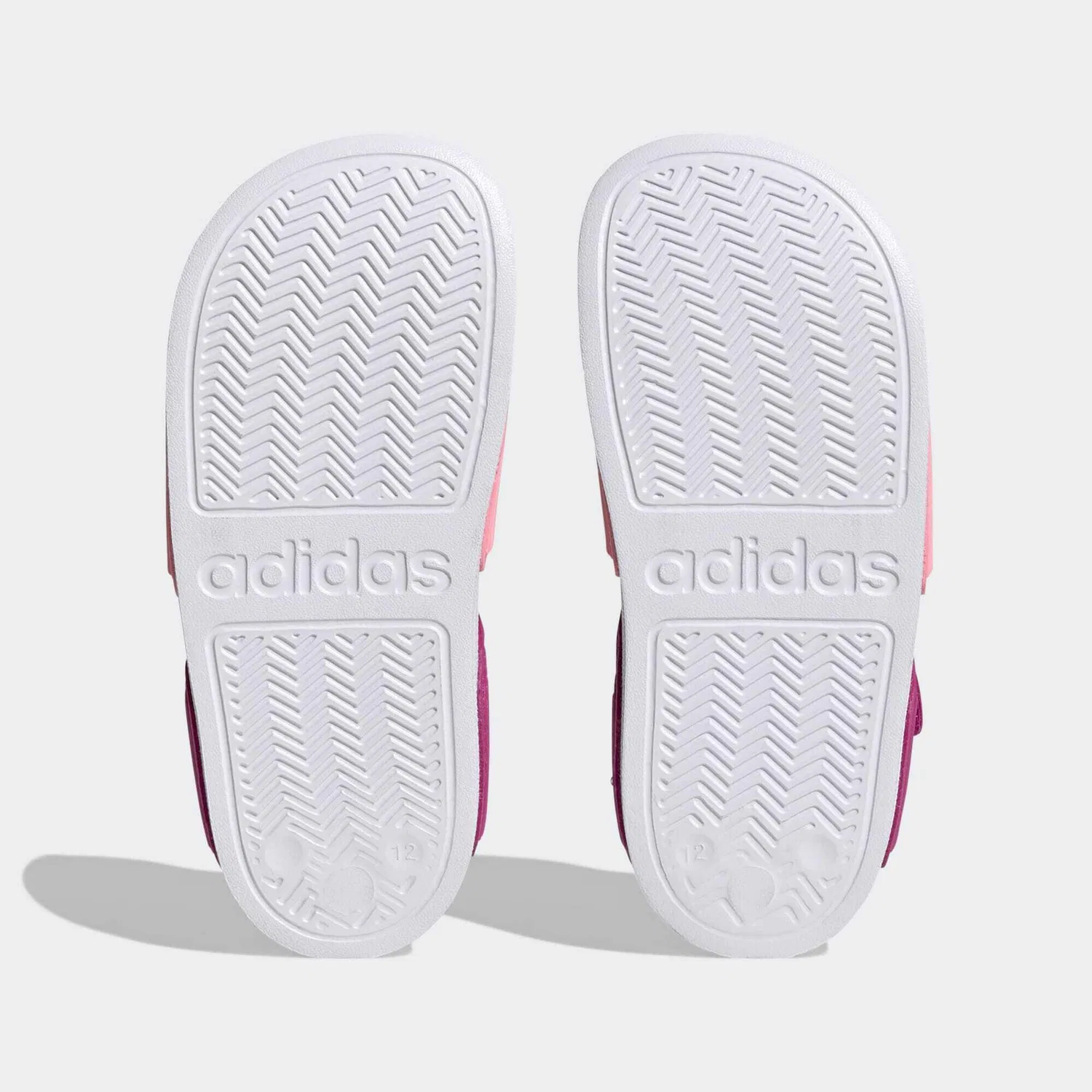 Детские сандалии с ремешком adilette Adidas, Fuchsienrosa Rosa Grun — фото 4