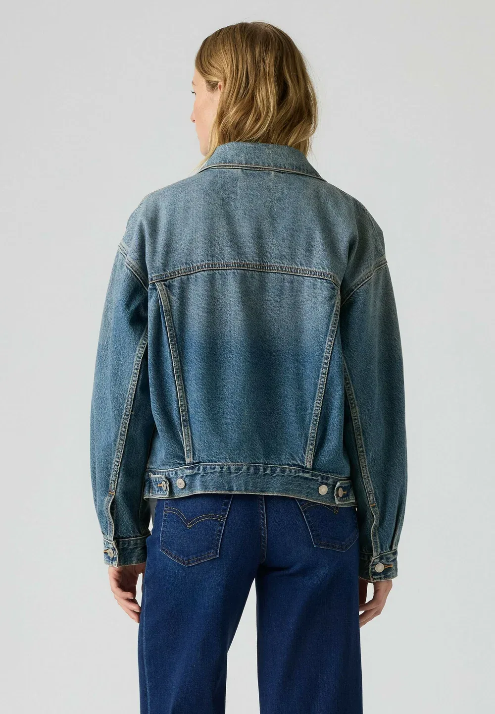 90-Е, фото дальнобойщика на снегу, джинсовая куртка Levi'S, Business Trucke - Med Indigo - Worn In — фото 2