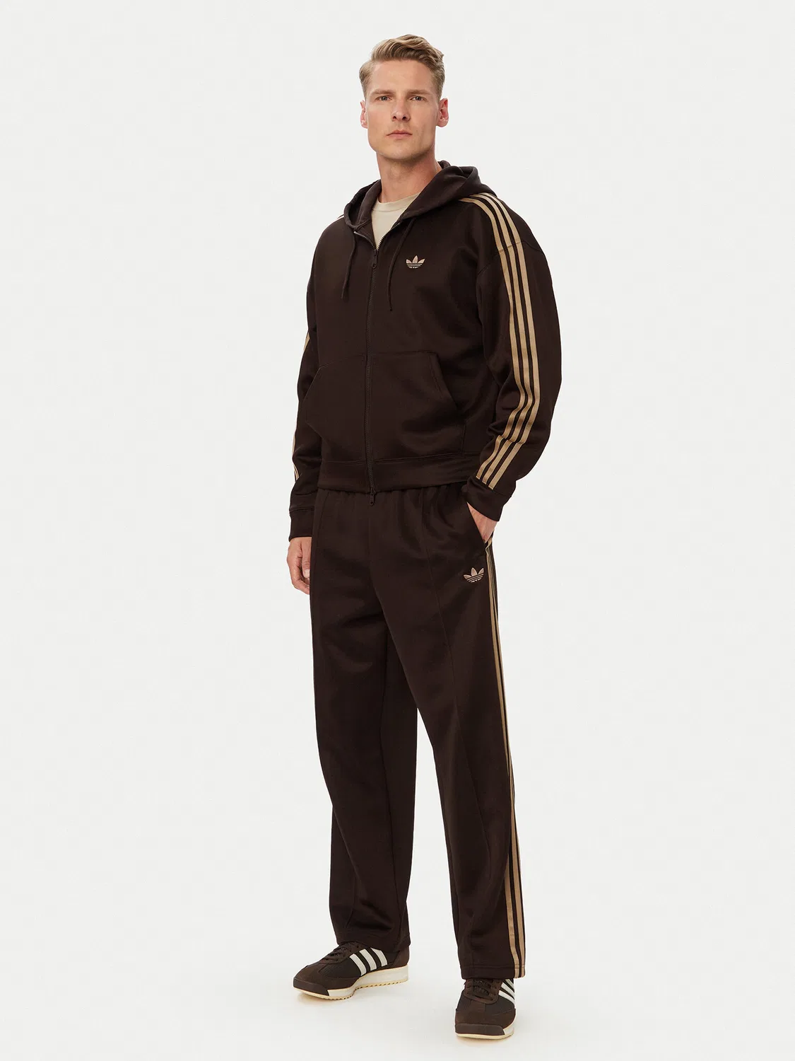 Мужской свитшот оверсайз adicolor Spacer Adidas, темно-коричневый — фото 2