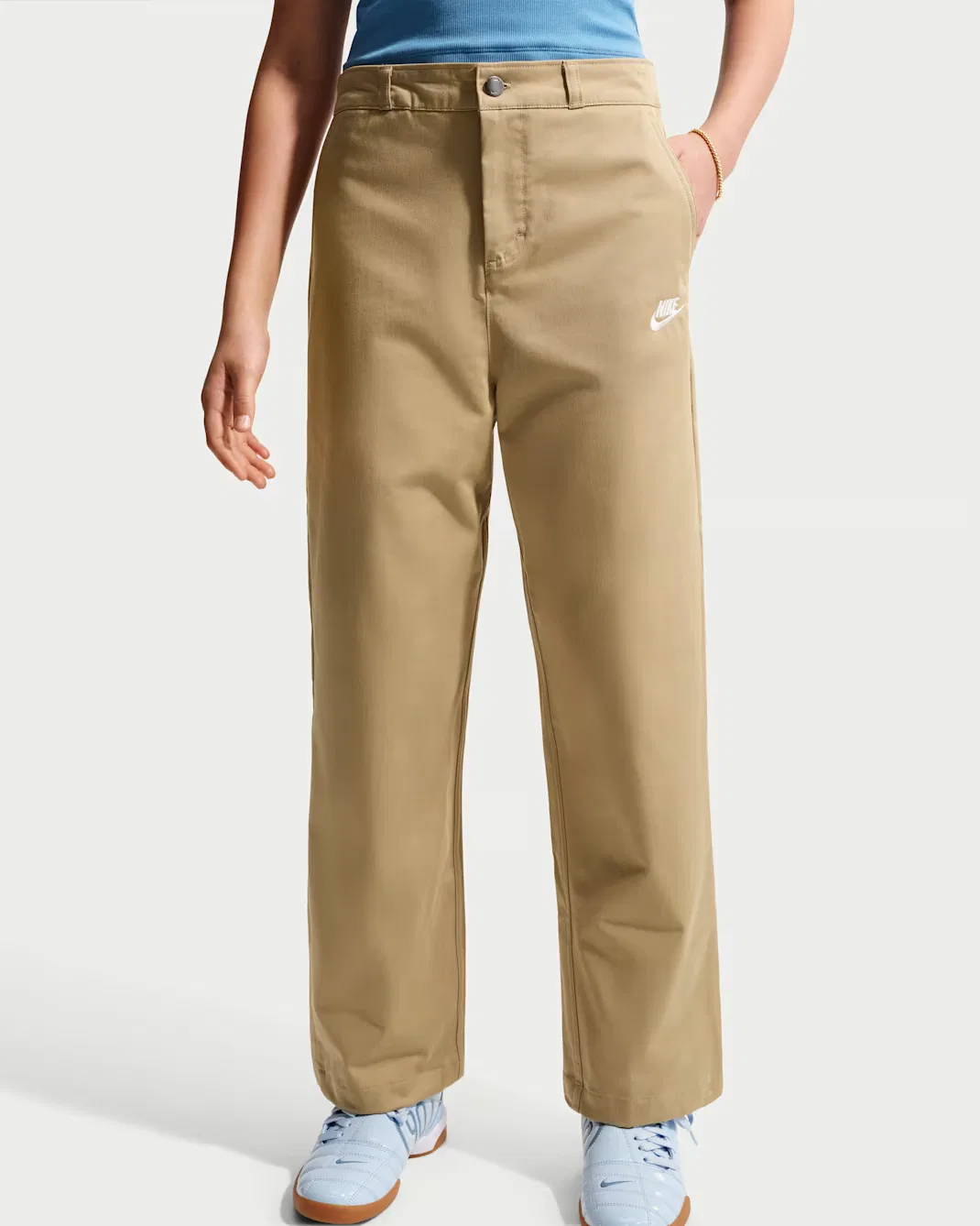 Тканые повседневные брюки для детей постарше Nike Sportswear Club, Parachute Beige/White — фото 3