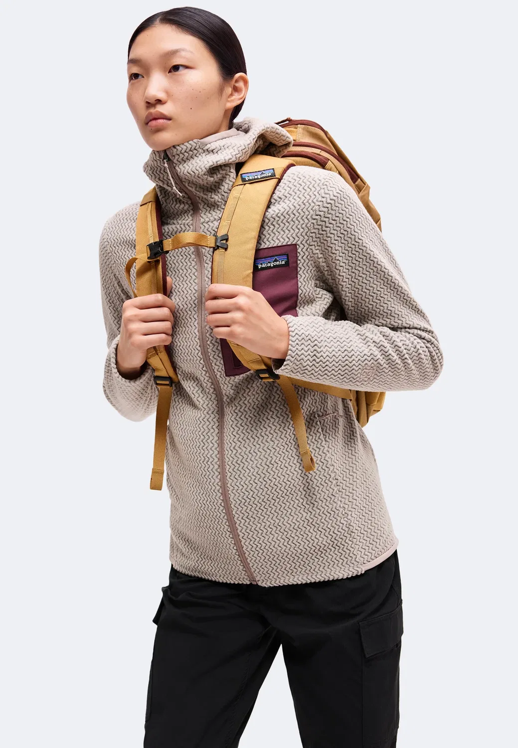 Толстовка R1 air на молнии с капюшоном - флисовая куртка Patagonia, Stingray Mauve — фото 4