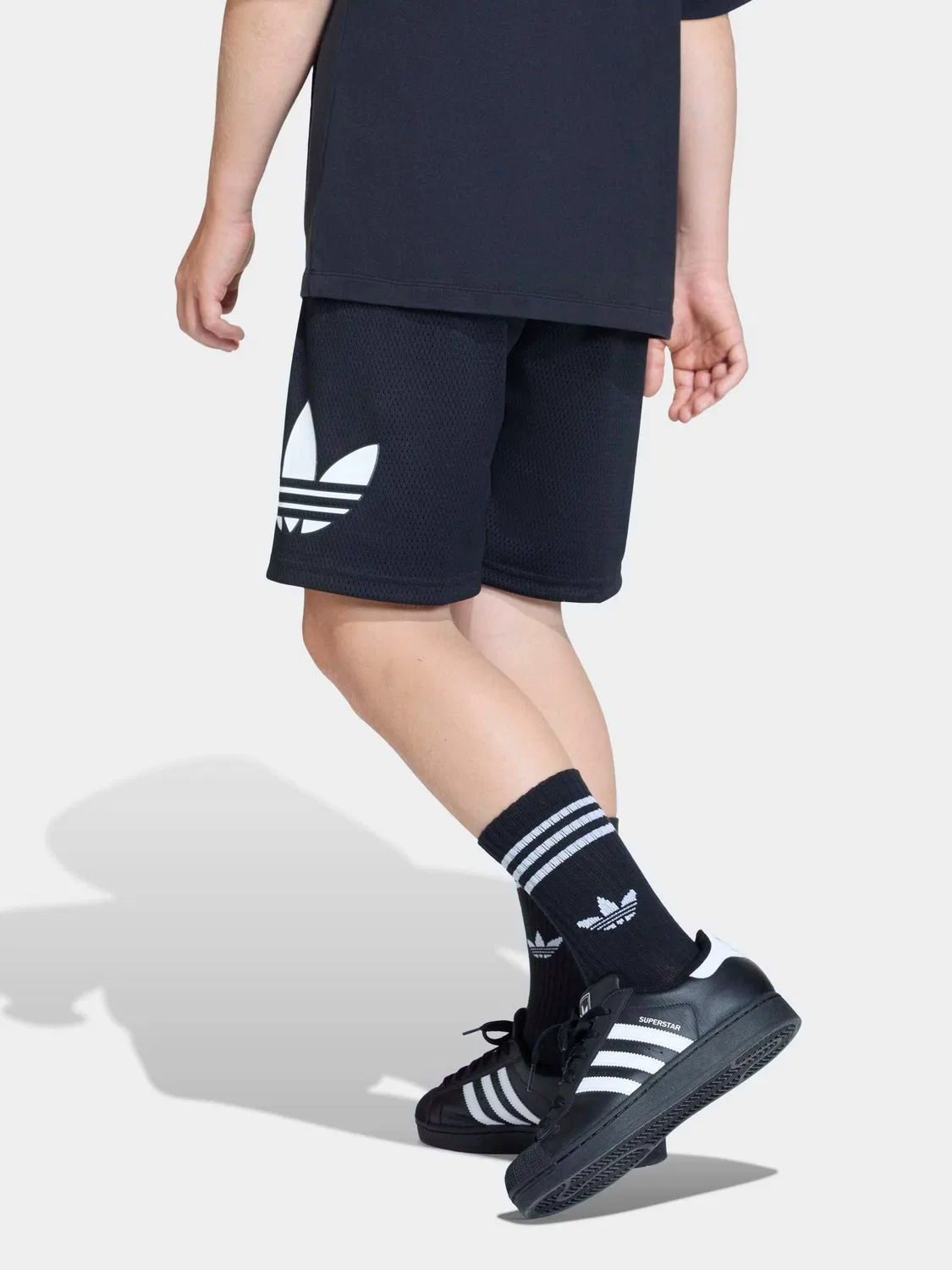 Шорты свободные сетчатые adidas Originals, черный — фото 4
