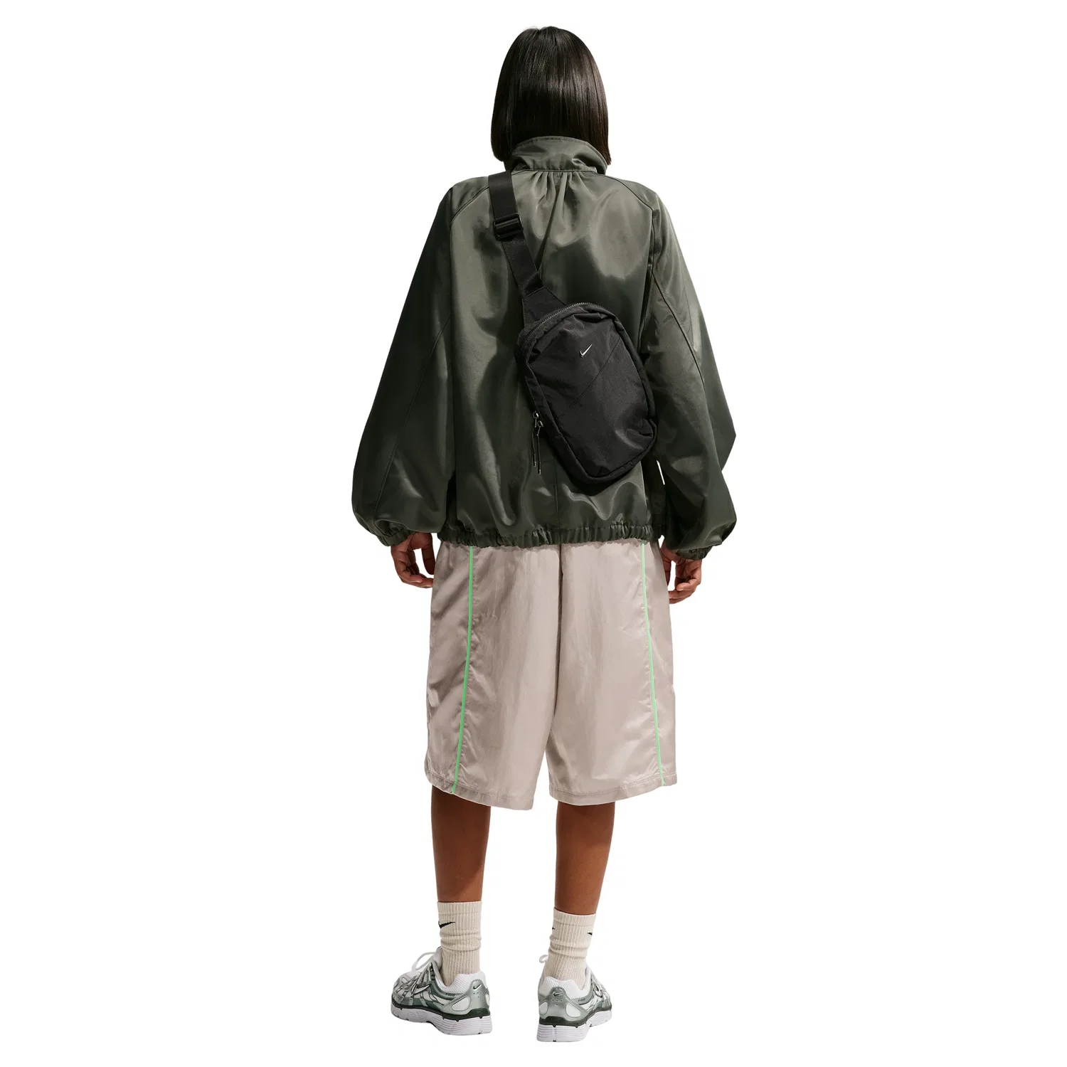 Женские шорты Sportswear Loose Mid-Rise Woven Shorts 'Cream II Camo Green Illusion Green' Nike, Cream Ii/Camo Green/Illusion Green/White — фото 3