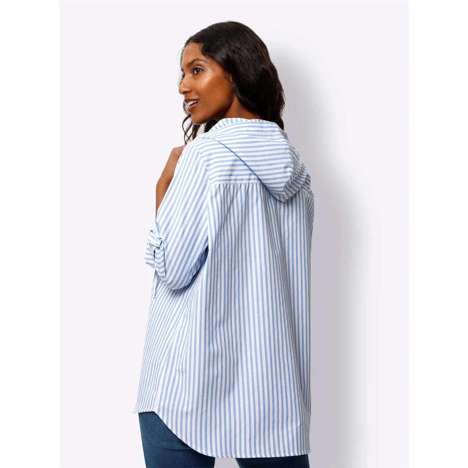 Женская блуза оверсайз с капюшоном и полосками heine, Sky Blue/Ecru Striped — фото 3