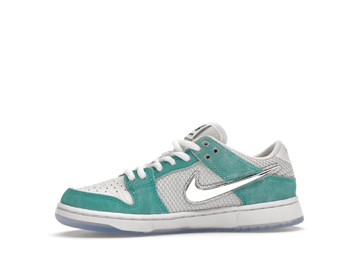 Детские кроссовки для активного отдыха Nike SB Dunk Low April Skateboards, Turbo Green/Metallic Silver/Turbo Green — фото 3