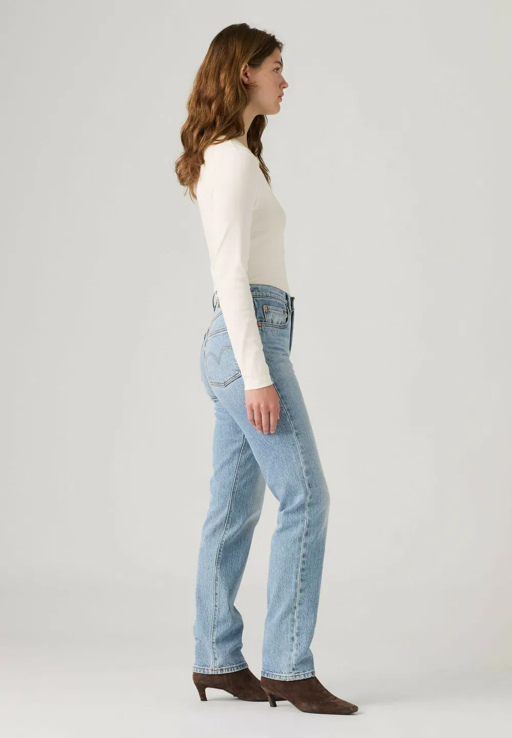 Женские джинсы 501 - джинсы прямого кроя Levi'S, Pretty Pleasing - Med Indigo - Worn In - — фото 4