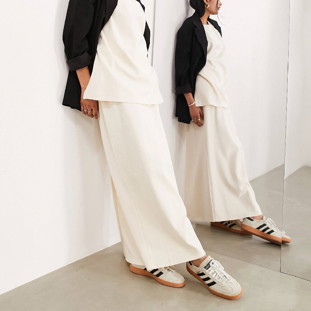 

Юбка Asos Edition Premium Heavy Weight Textured Jersey Column Maxi, кремовый
