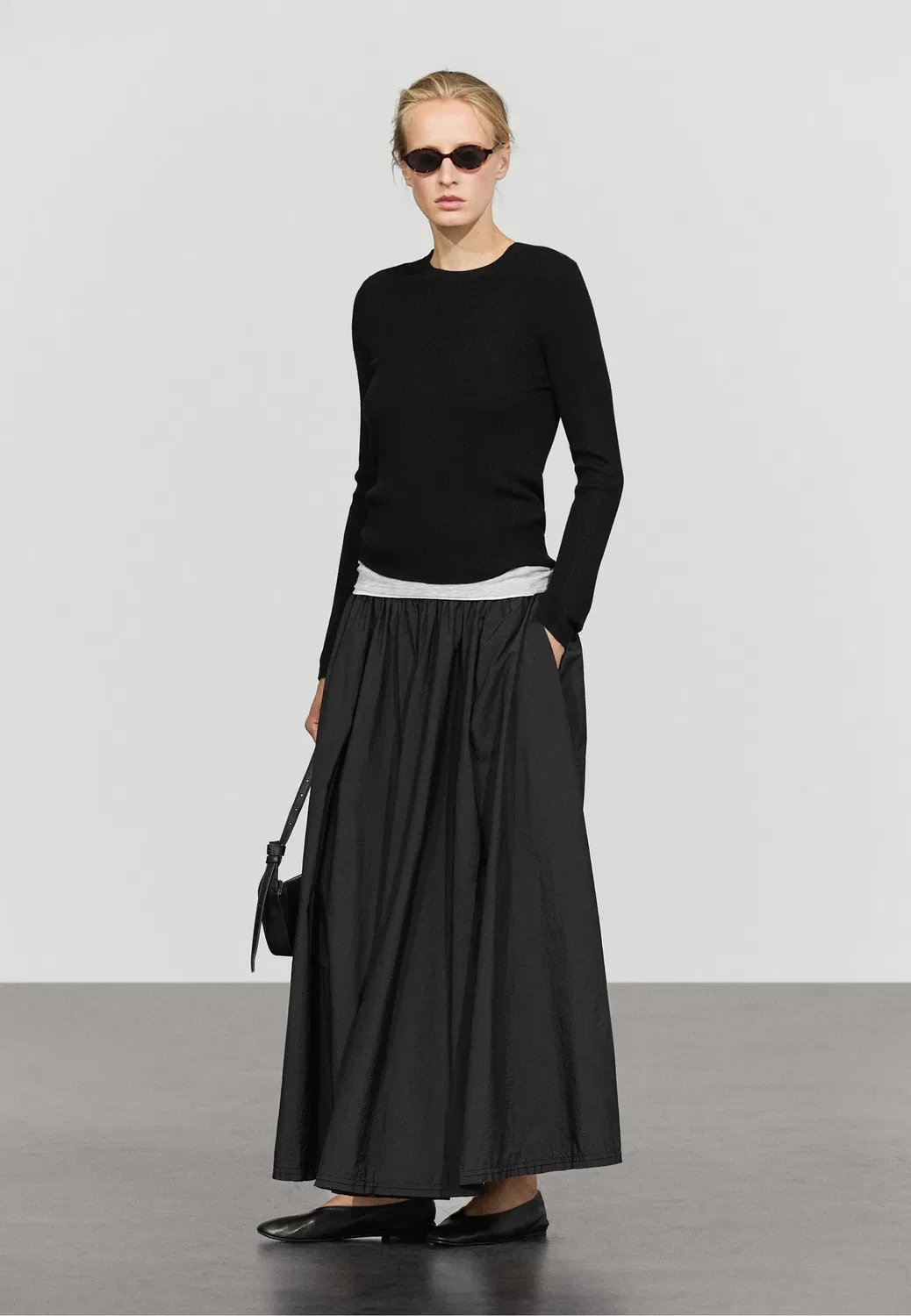 Вязаный свитер из шерстяной смеси в рубчик Massimo Dutti, Metallic Black — фото 2