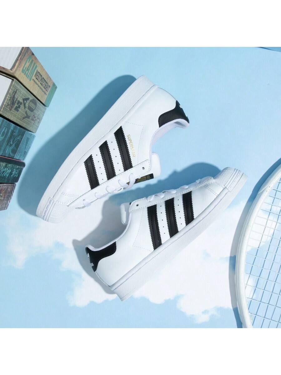 

Кроссовки Adidas Originals, черный/белый