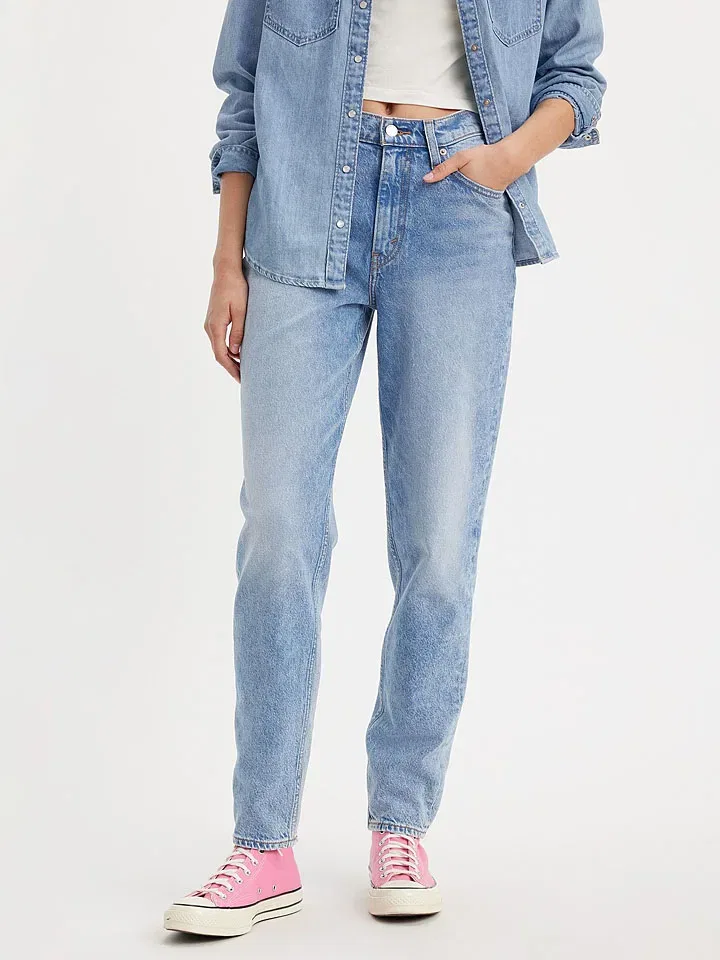 Женские джинсы Mom fit 80s Levi's, Light Blue — фото 3