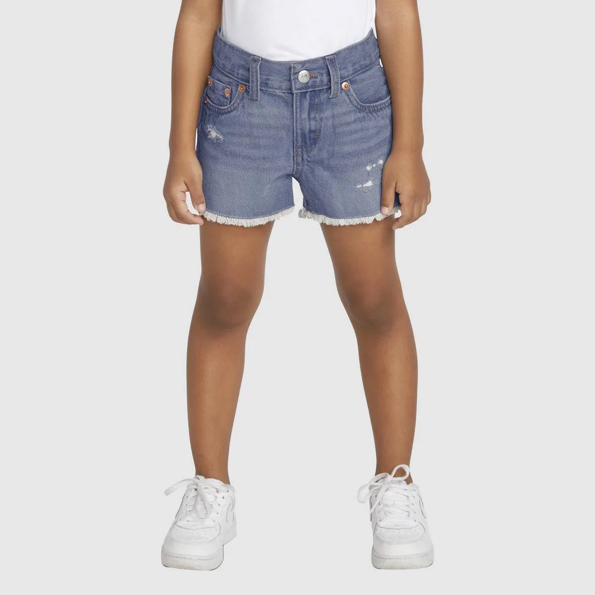 Короткие шорты для девочек 2-4 лет Levi's, Newport Beach - Medium Wash — фото 3