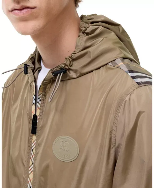 Мужская куртка с капюшоном из полиамида с принтом Check Newport Hooded Jacket Burberry, Finch Brown — фото 4
