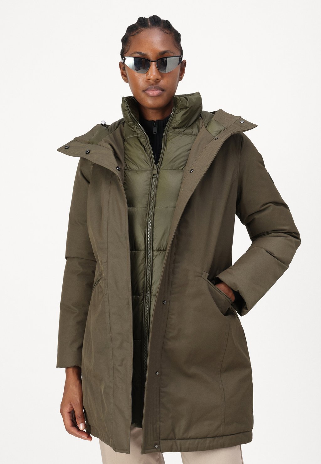 

Парка Tommy Hilfiger, оливковый