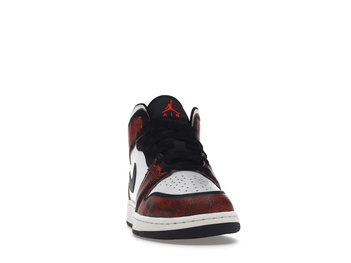 Детские кроссовки с кожаным верхом Jordan 1 Mid, Black/White/Sail/Infrared 23 — фото 2