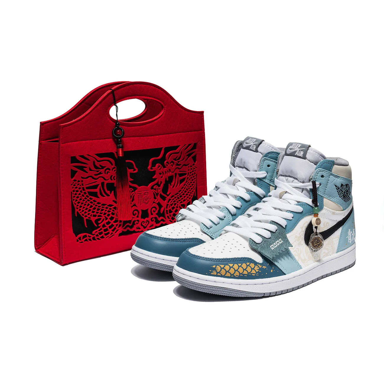 

Кроссовки Air Jordan 1 Vintage Basketball Women's High-Top, голубой/белый