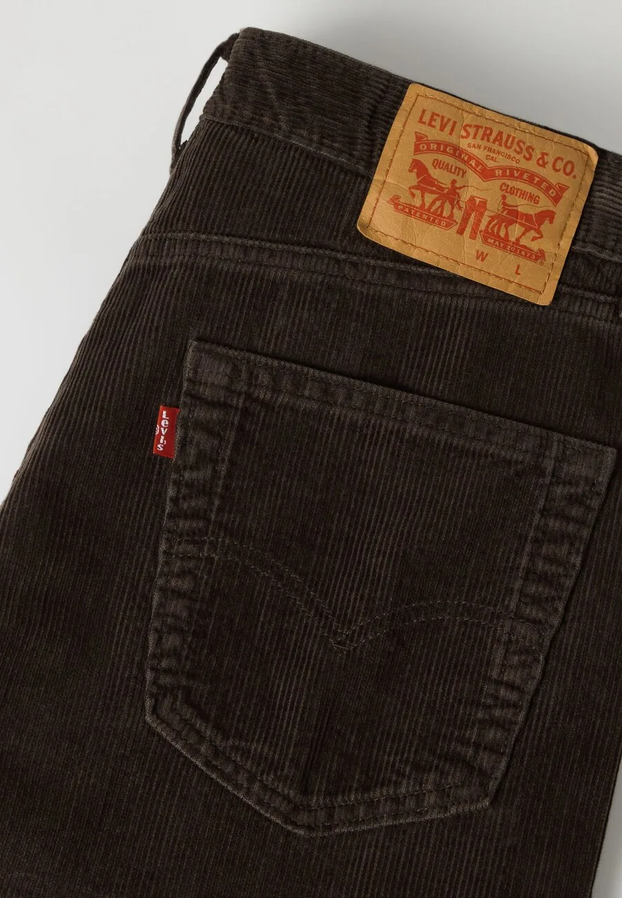 Джинсы LEVI'S свободного кроя '565 97 LOOSE STRAIGHT' шоколадного цвета — фото 2