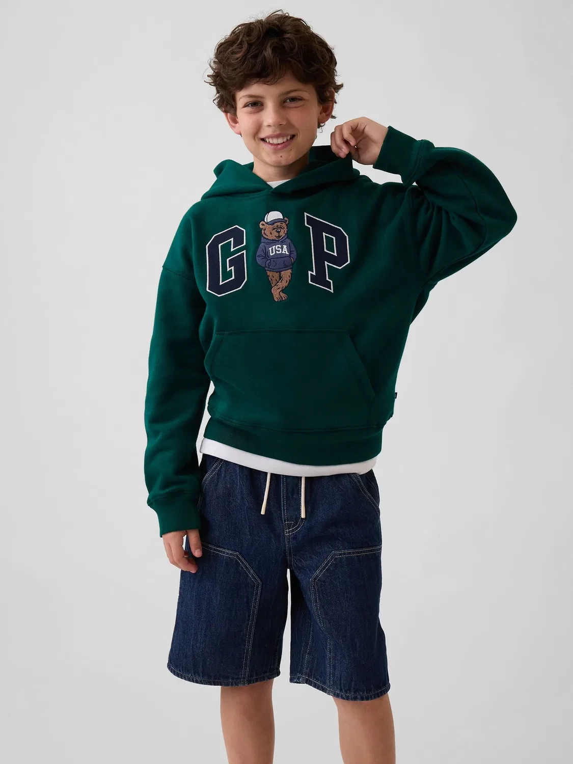 Худи Gap VintageSoft Relaxed Brannan Bear Logo, зеленый